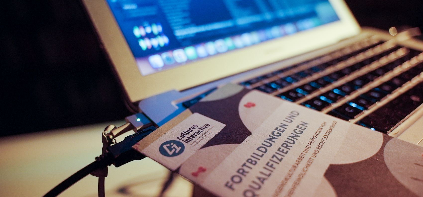 Flyer Fortbildungen und Qualifizierungen